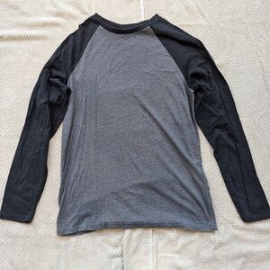 Long Sleeve Tee, size M